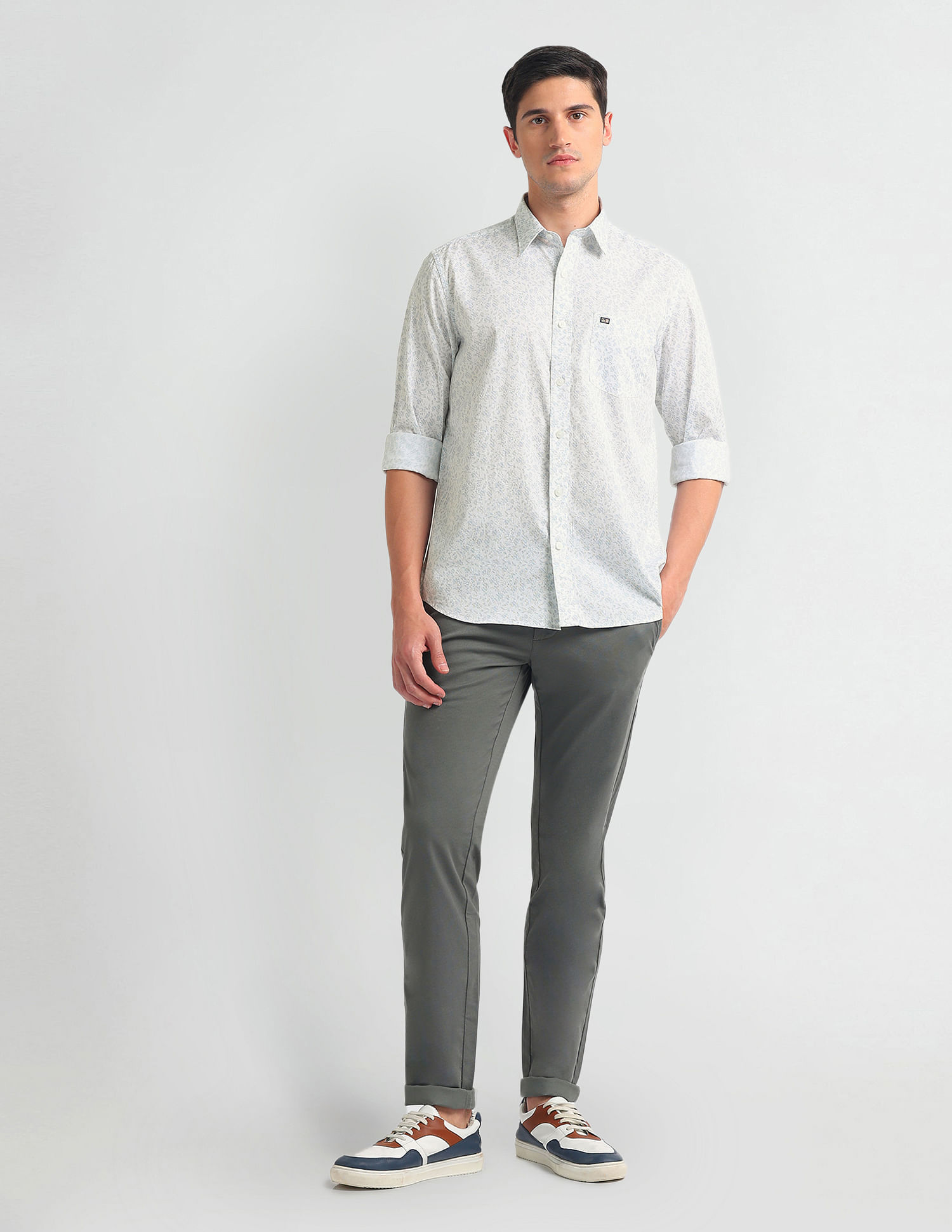 Arrow Sports Manhattan Slim Fit Cotton Shirt