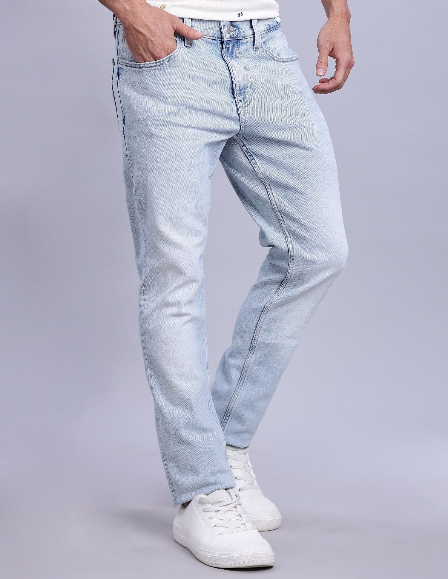 Tommy Hilfiger Light-Wash Slim-Fit Mid Rise Jeans