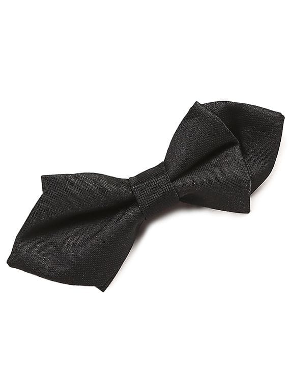 arrow black tie