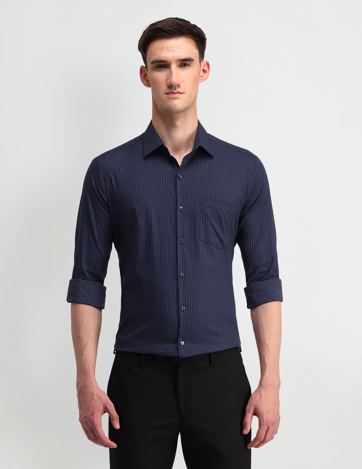 Arrow Manhattan Slim Fit Pinstripes Shirt