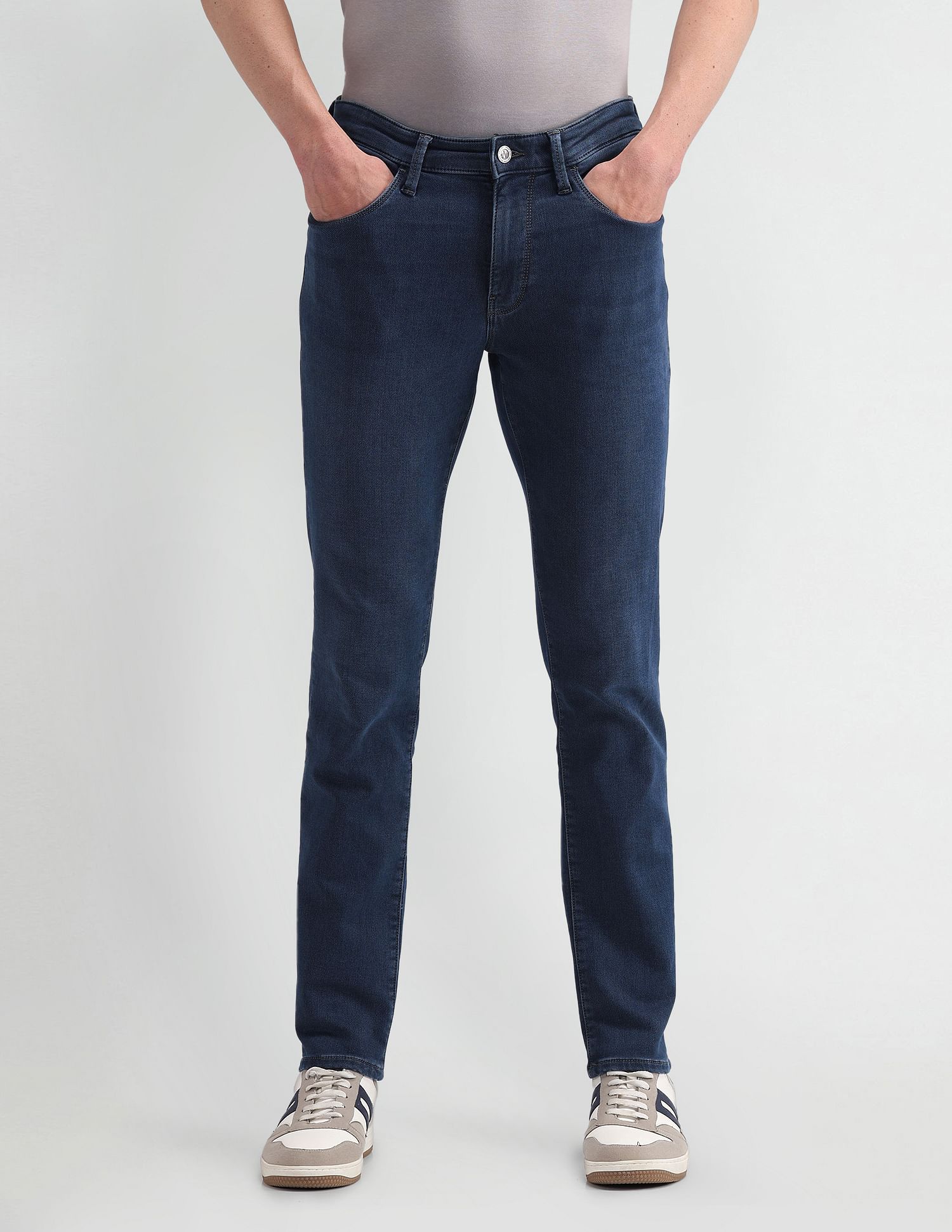 Arrow Sport Jameson Slim Fit Washed Jeans