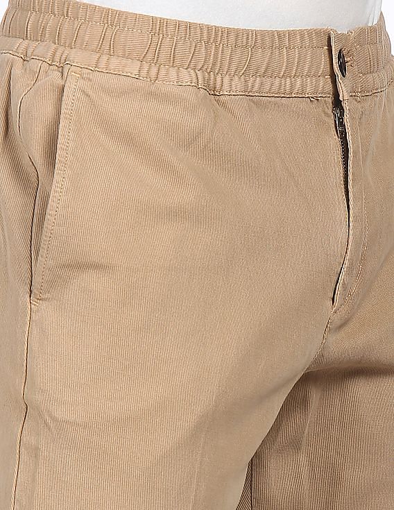 Tommy Hilfiger Men Khaki Denton Regular Fit Solid Casual Trousers