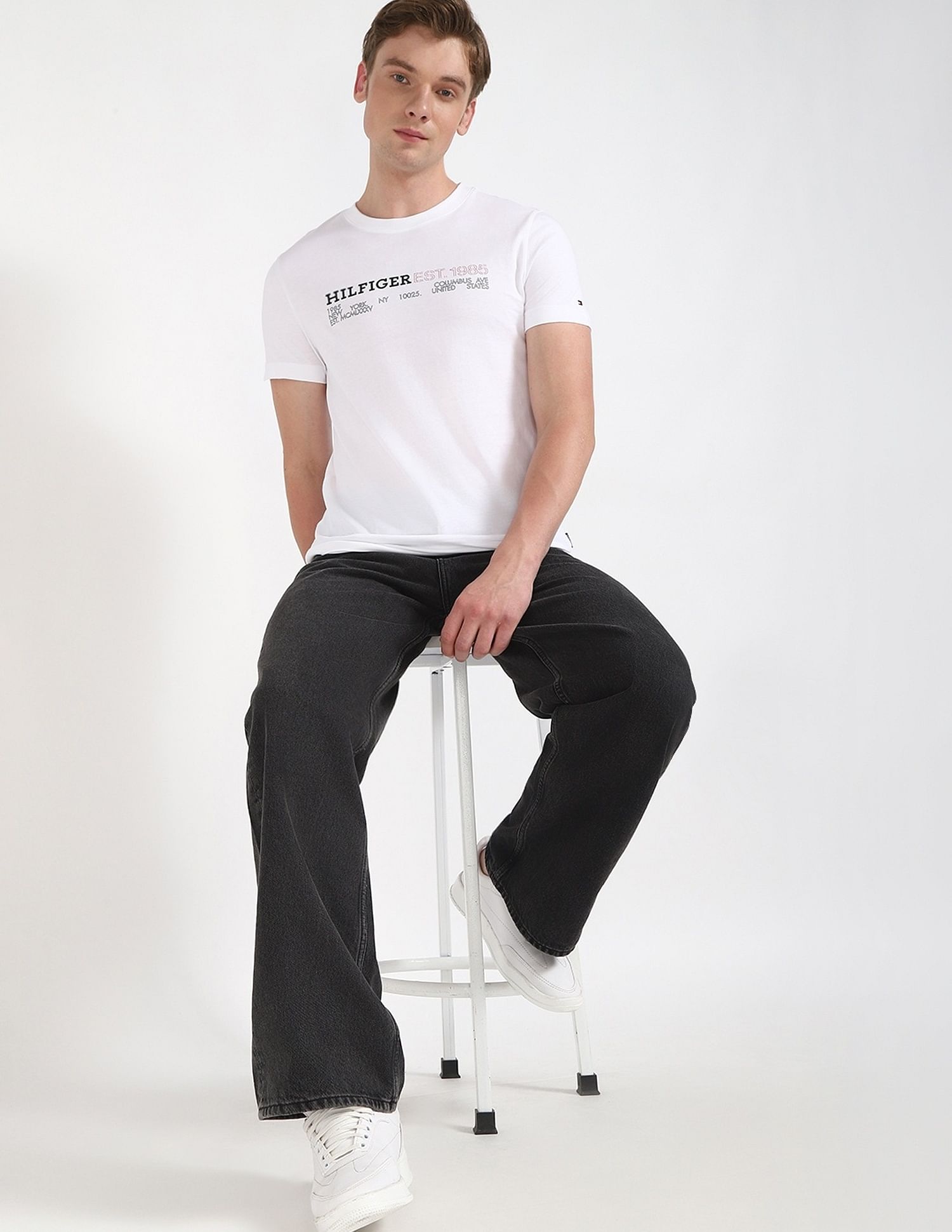 Tommy Hilfiger Logo Regular-Fit Cotton T-Shirt