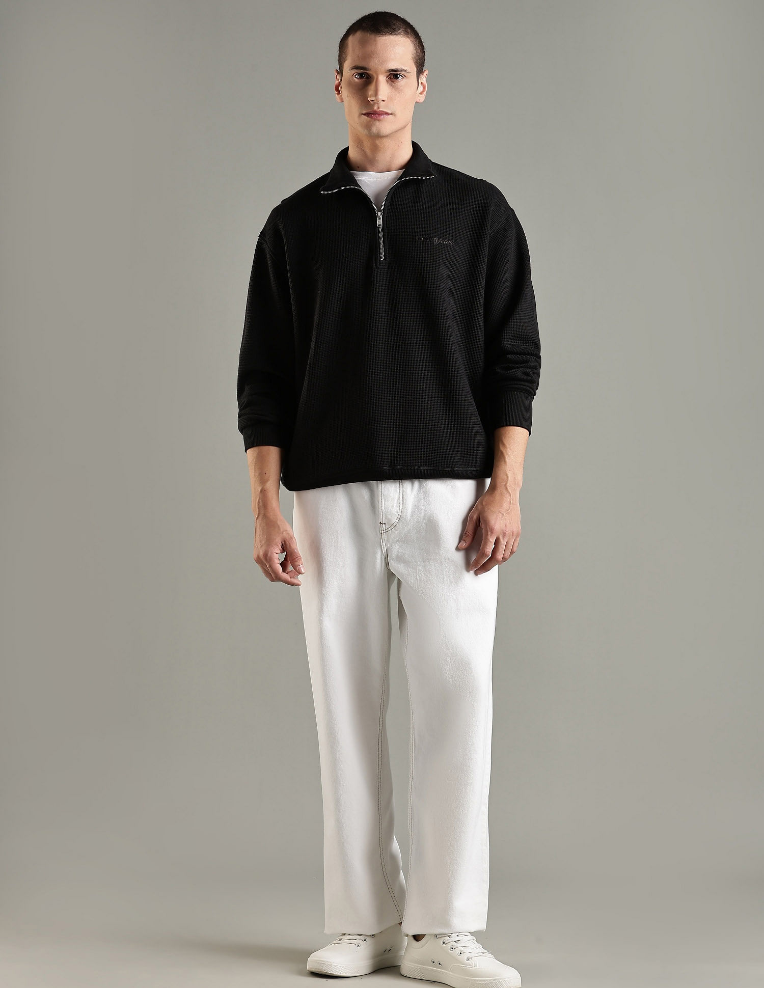 Tommy Hilfiger Embroidered Logo Relaxed Fit Cotton Sweatshirt