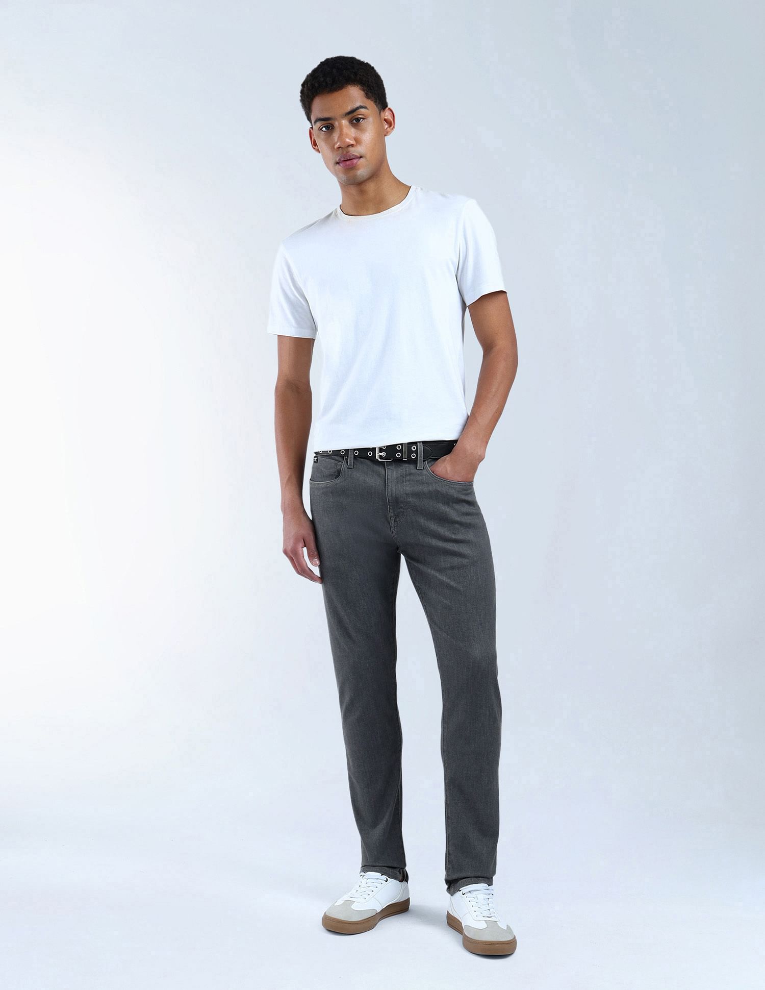 Flying Machine Slash Slim Tapered Fit F-Lite Jeans