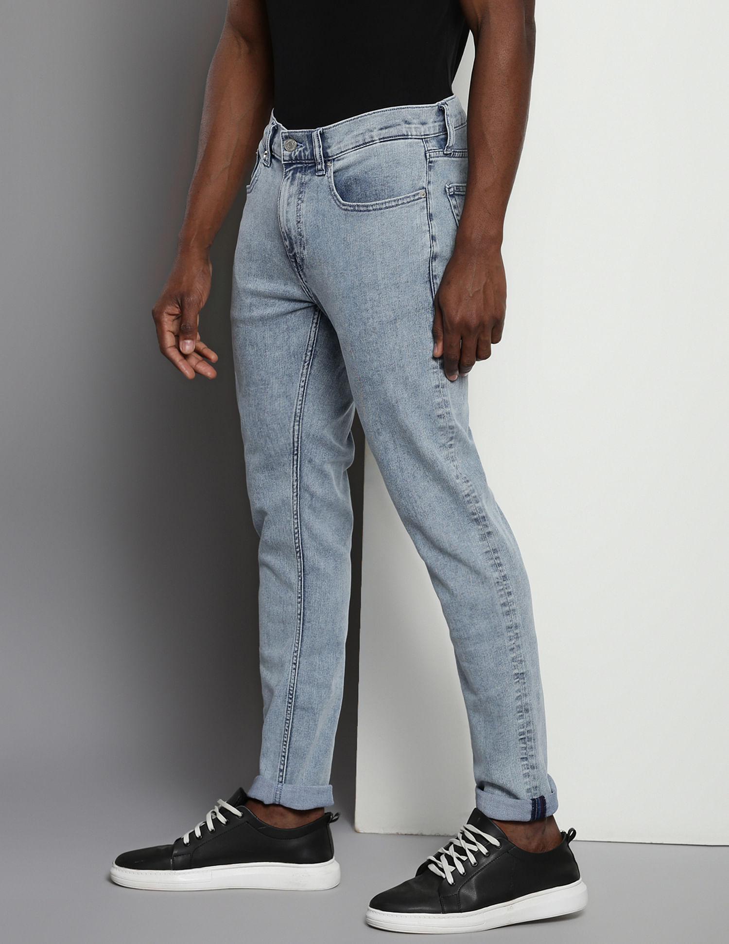Tommy Hilfiger Austin Slim Tapered Acid Wash Jeans