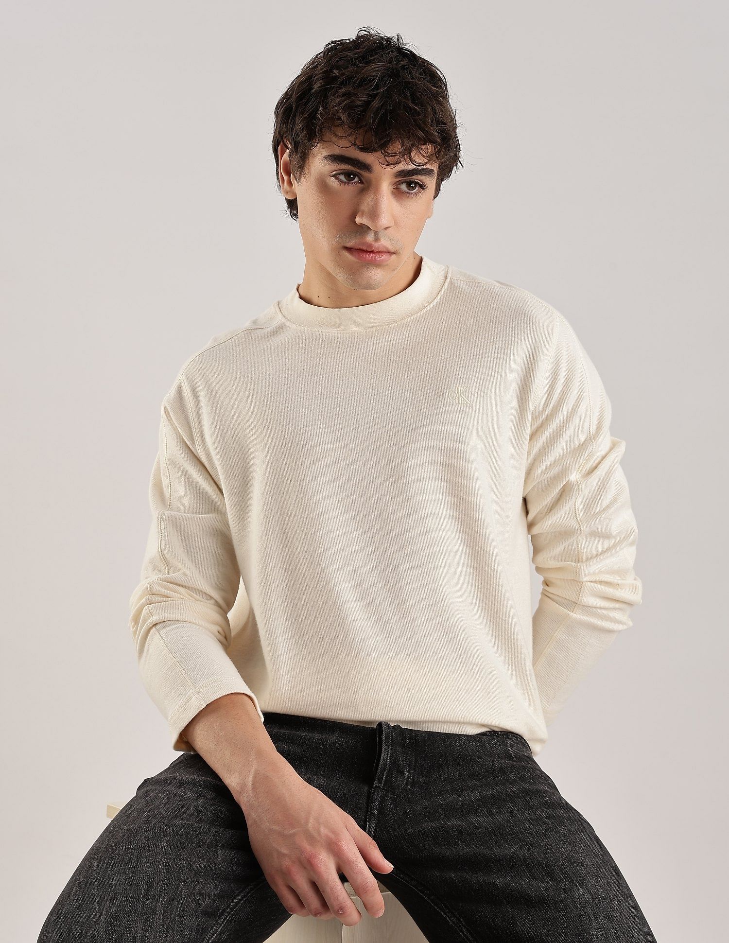 Calvin Klein Jeans Solid Regular-Fit Cotton T-Shirt