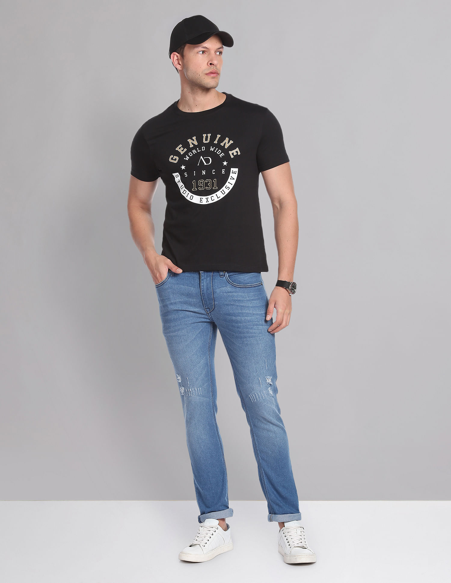 AD by Arvind Crew Neck Graphic Print T-Shirt
