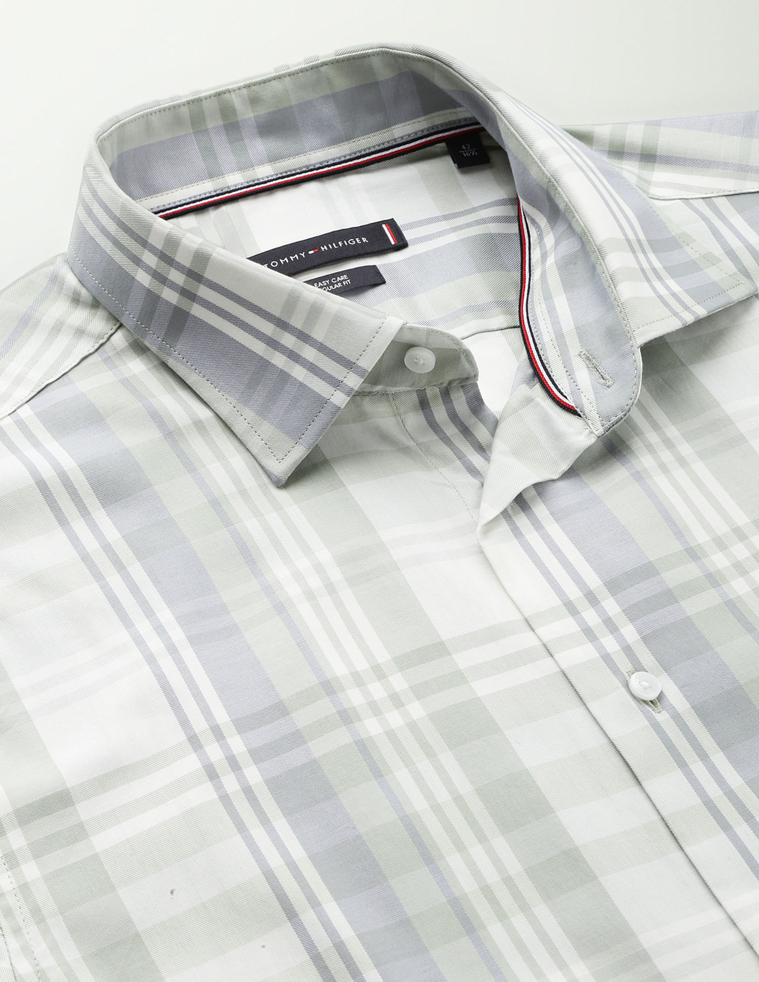 Tommy Hilfiger Cutaway Collar Twill Shirt