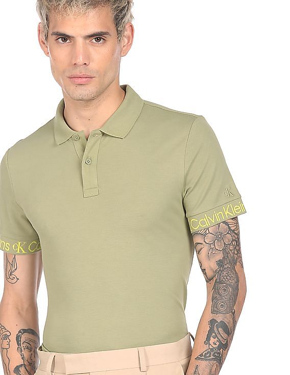Calvin Klein Men Faded Olive Short sleeve Solid Polo Shirt