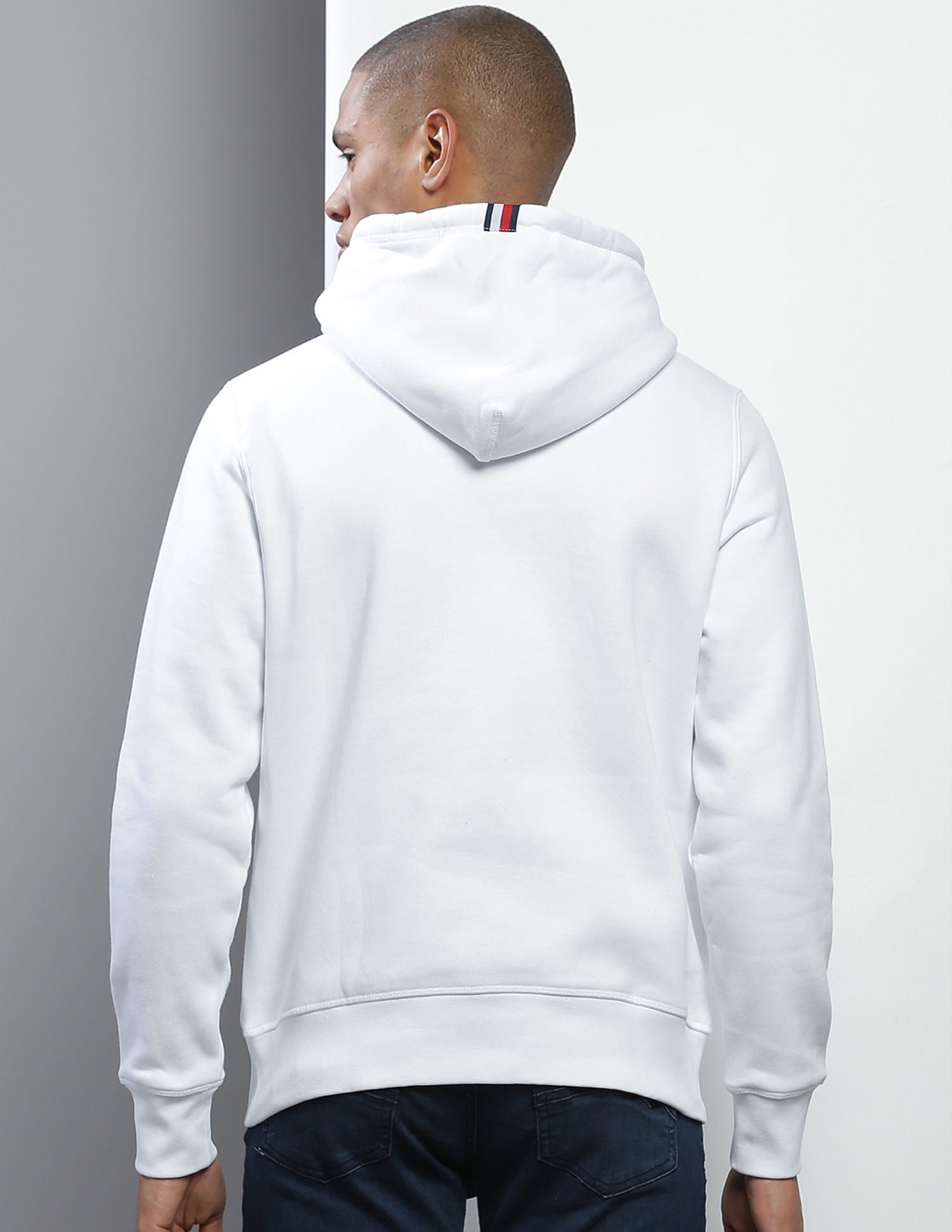 Buy Tommy Hilfiger Men White Essential Embroidered Monogram Sweatshirt -  NNNOW.com