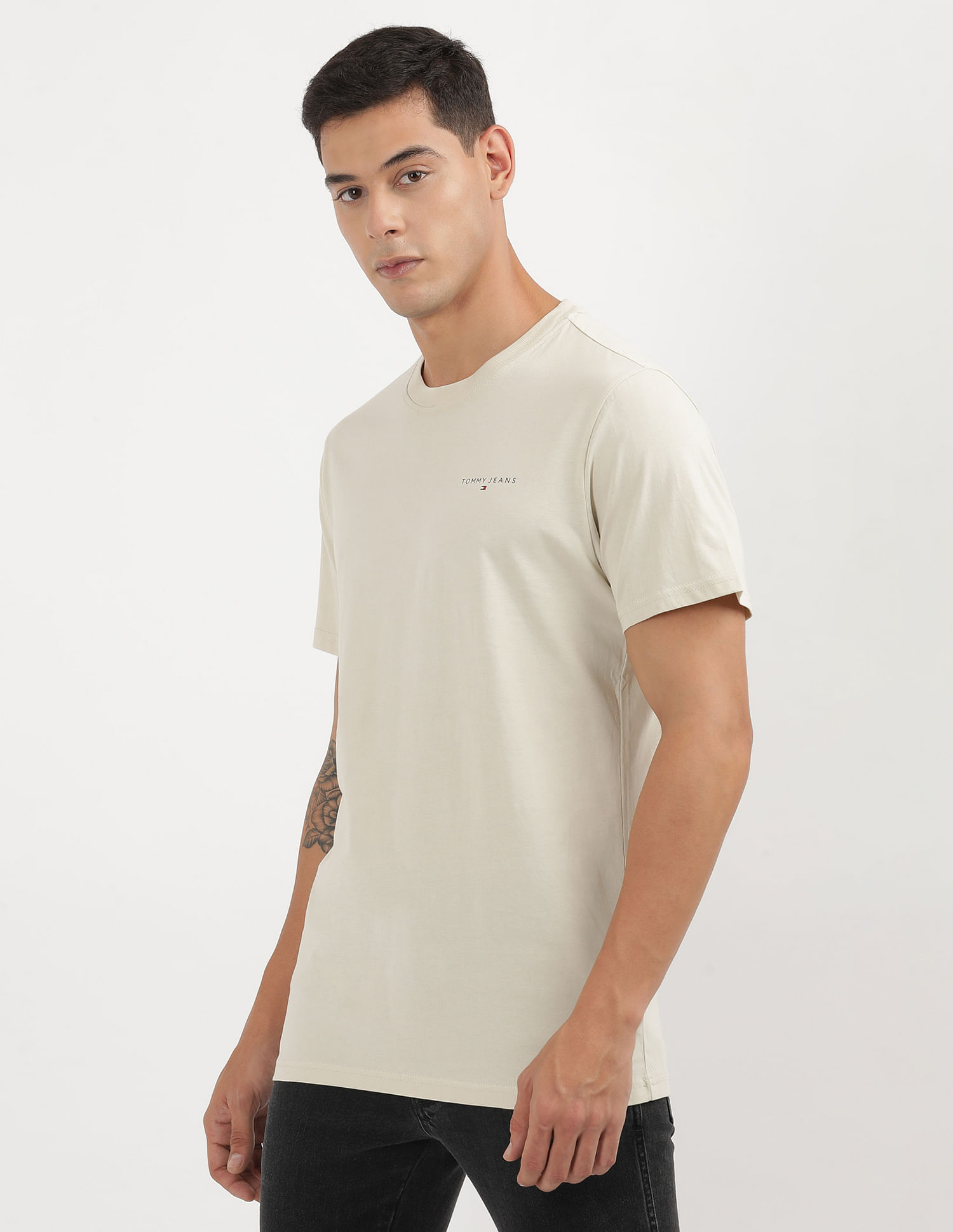 Tommy Hilfiger Linear Logo Slim Fit T-Shirt