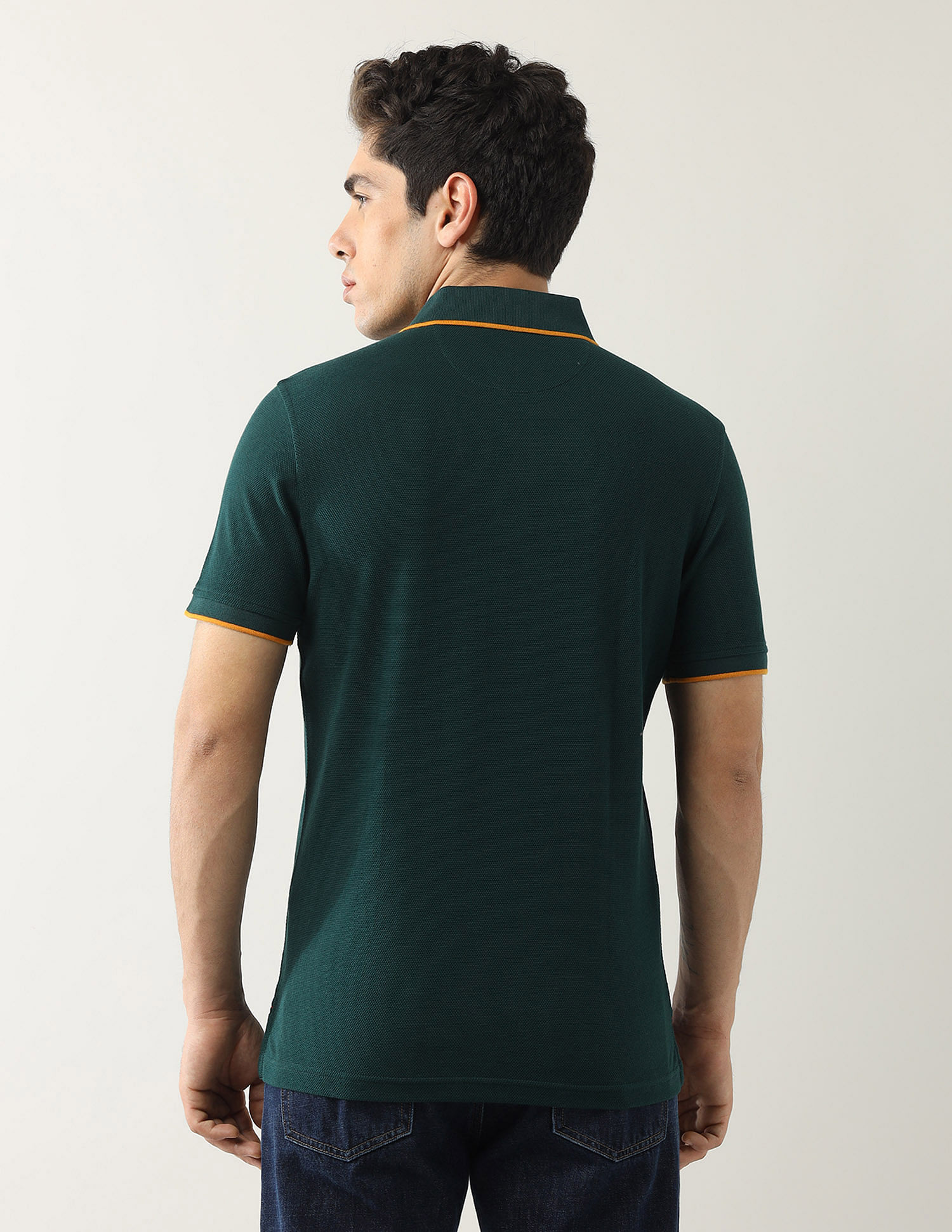 Arrow Sport Colourblocked Regular Fit Polo Shirt