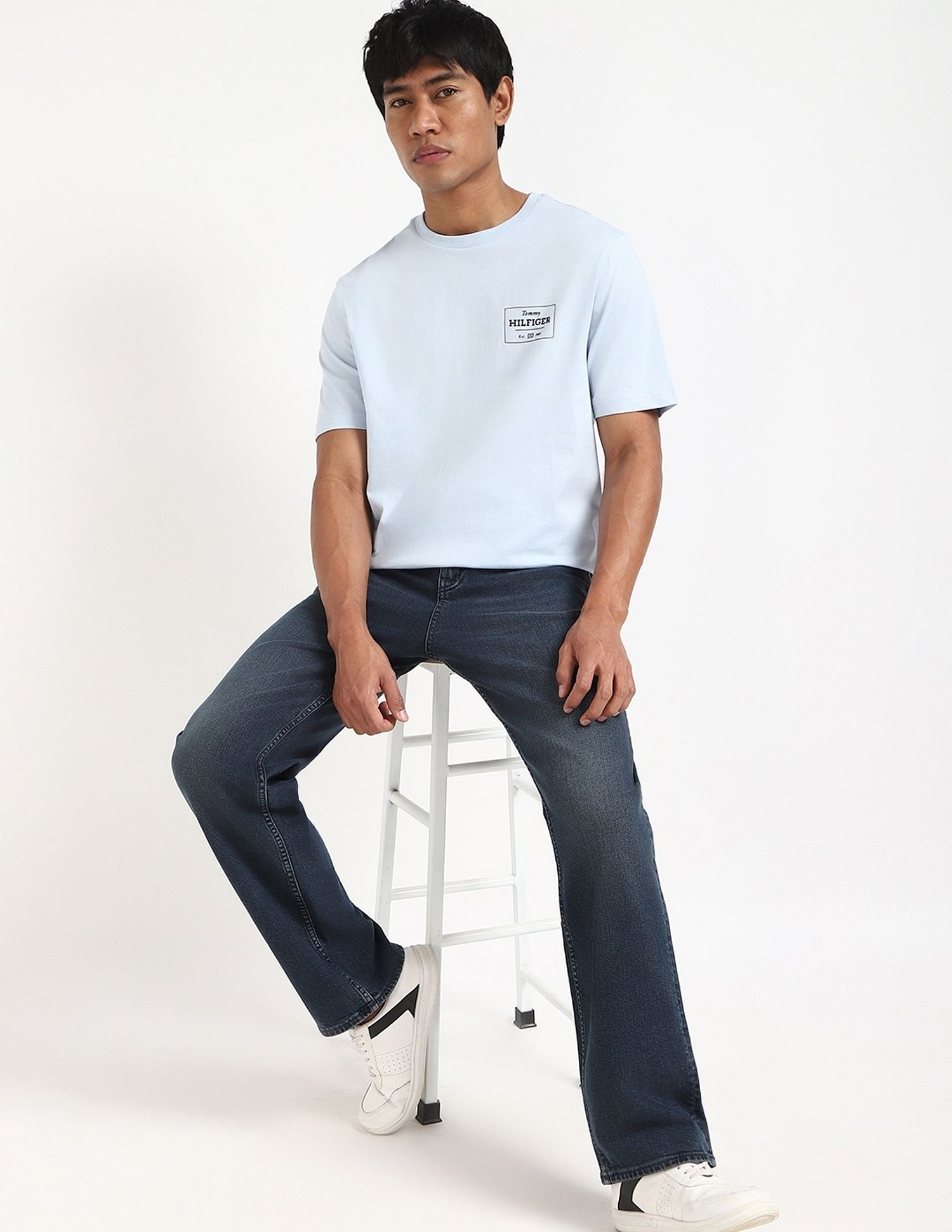 Tommy Hilfiger Logo Regular-Fit Cotton T-Shirt