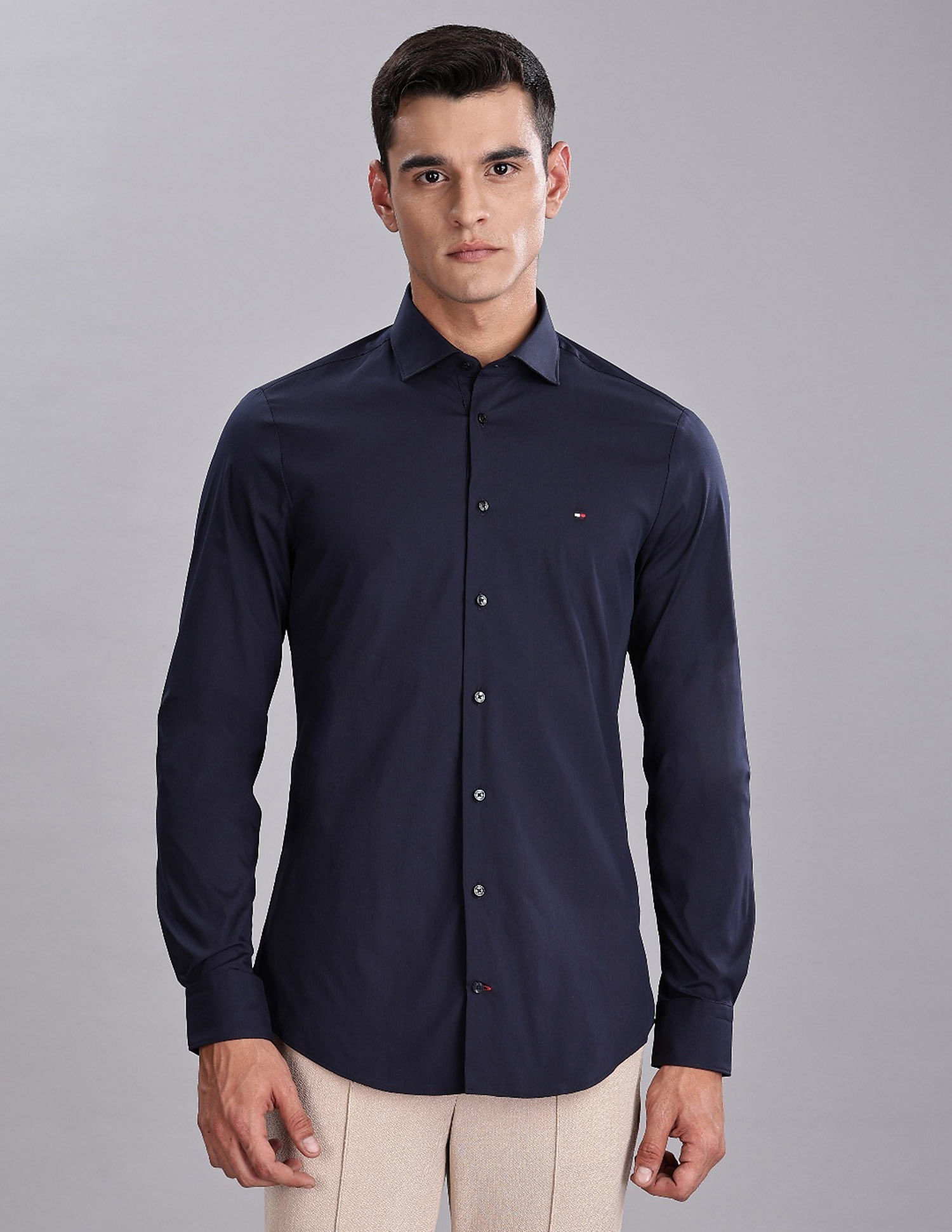 Tommy Hilfiger Solid Slim Fit Plain Woven Shirt
