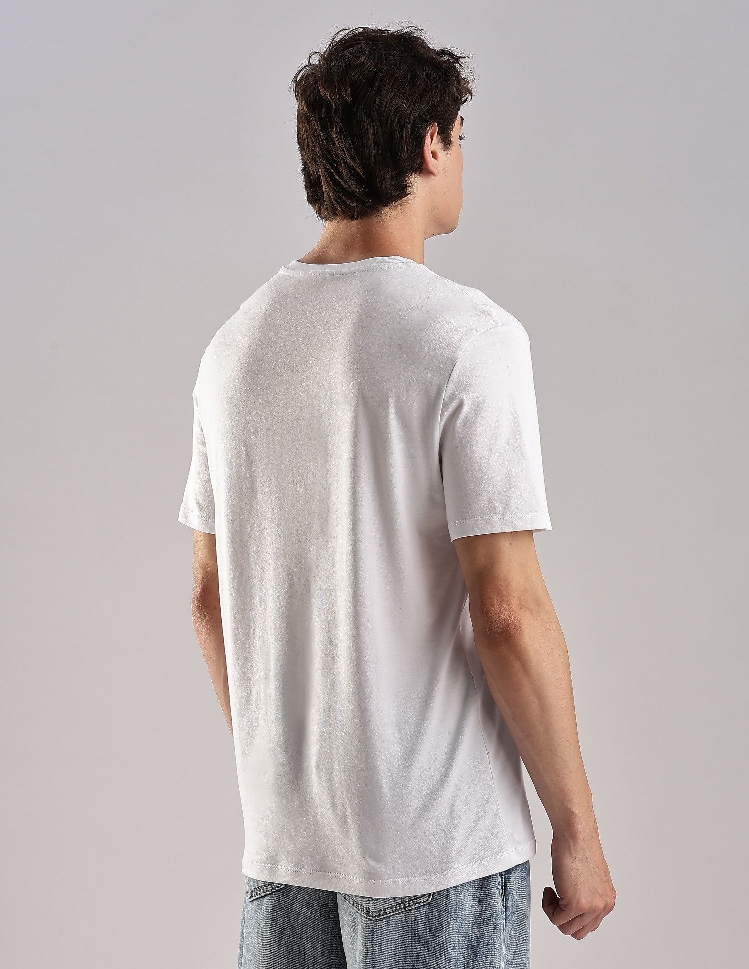 Calvin Klein Jeans Regular-Fit Solid Cotton T-Shirt