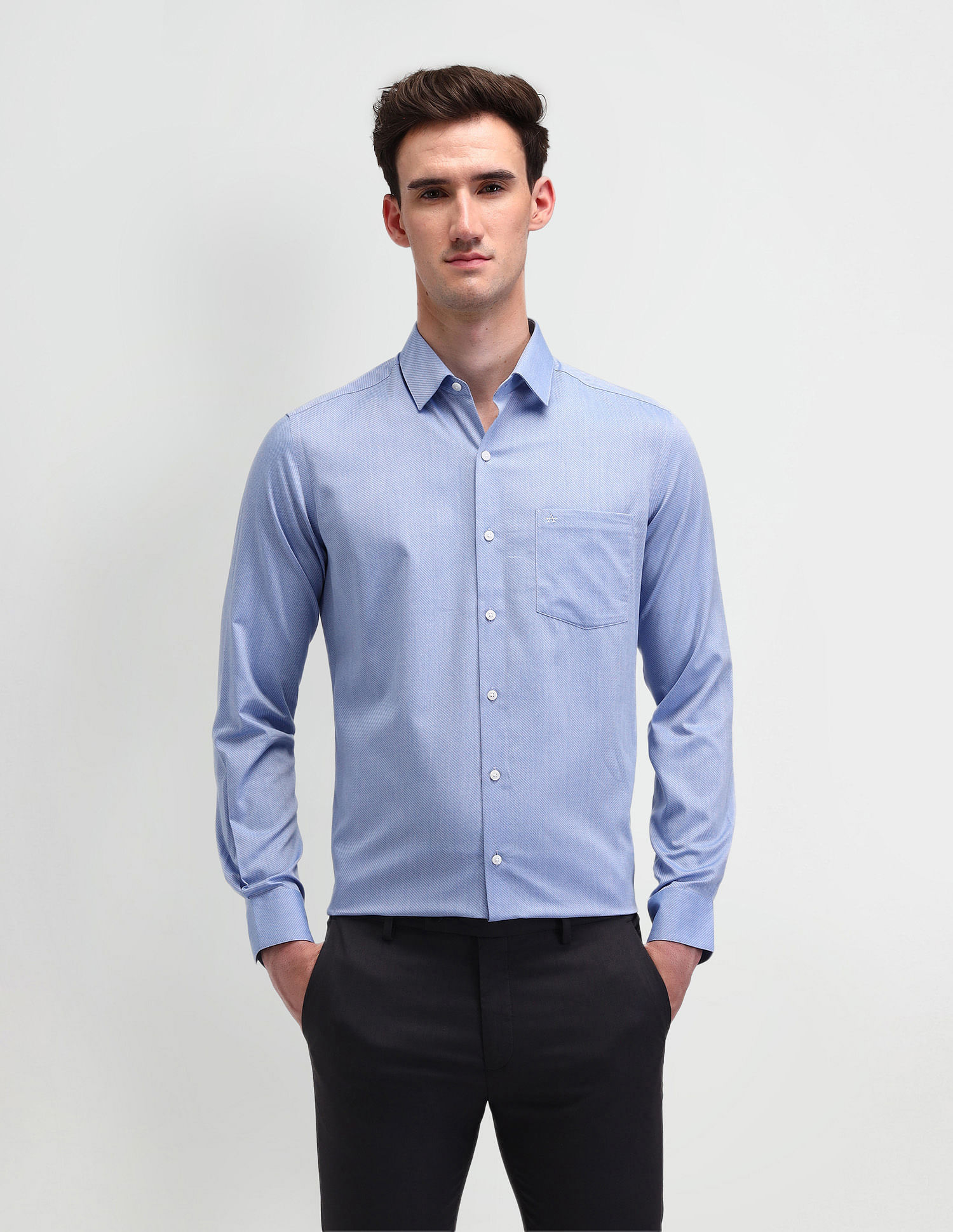 Arrow Textured Manhattan Slim Fit Shirt