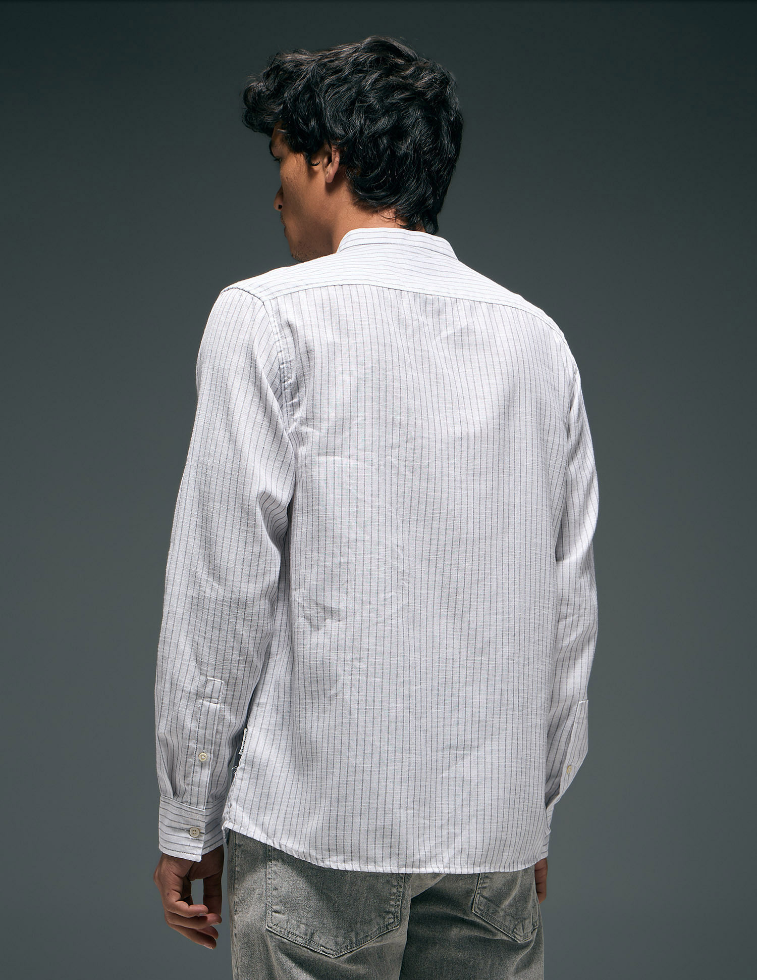 Flying Machine Vertical Striped Regular Fit Shirt