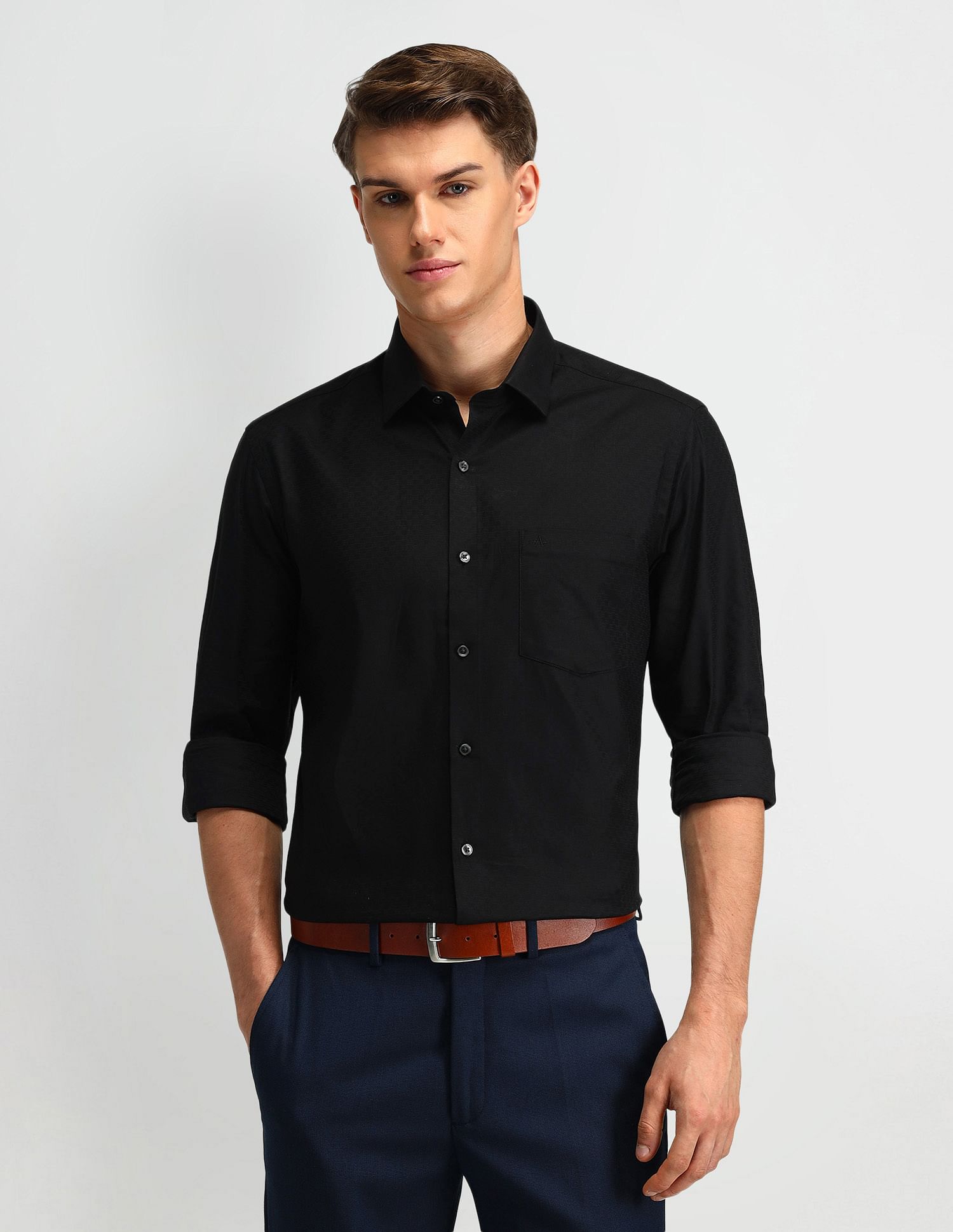 Arrow Textured Manhattan Slim Fit Shirt