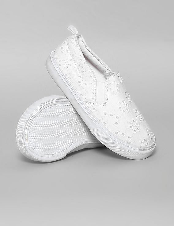 Gap white shop shoes