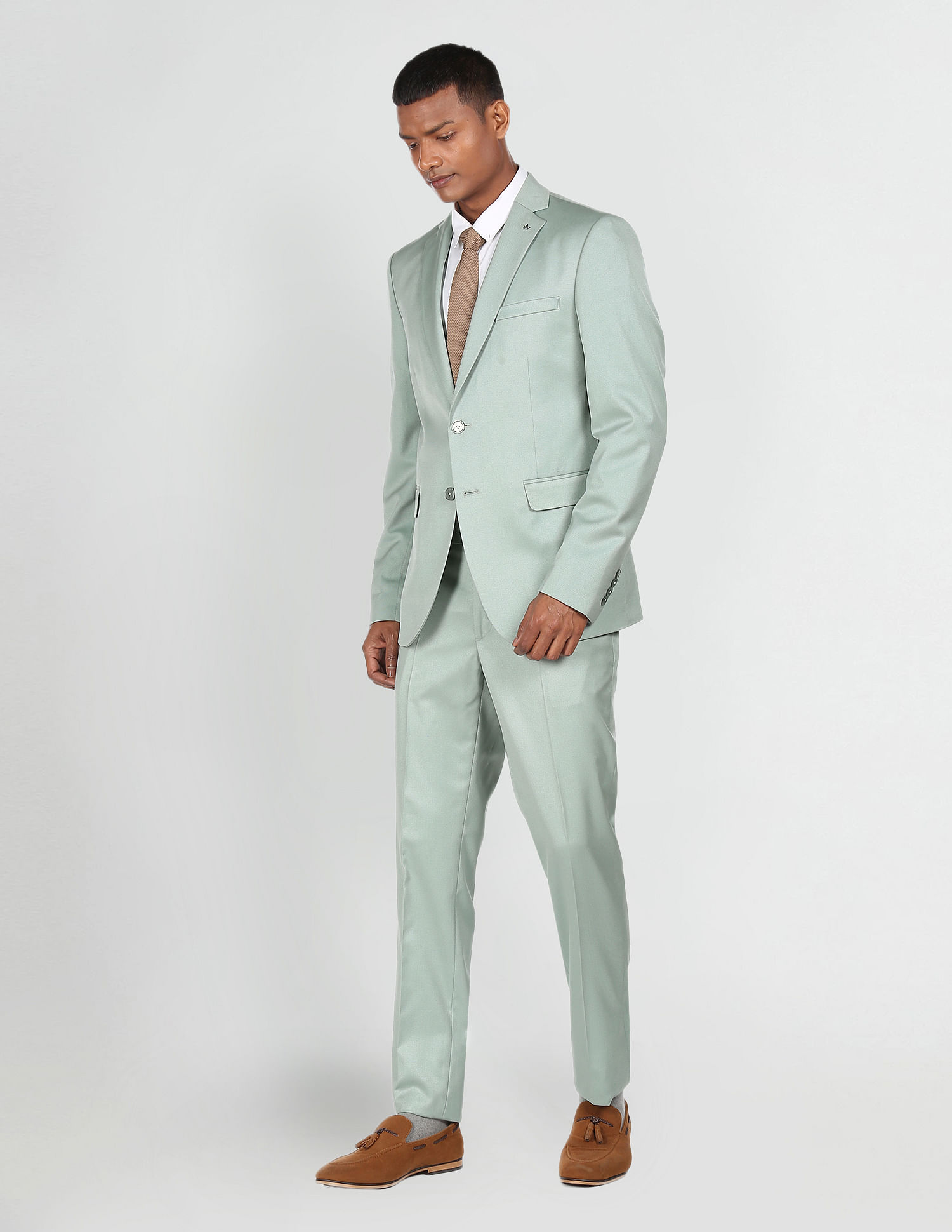 Light green coat outlet suit