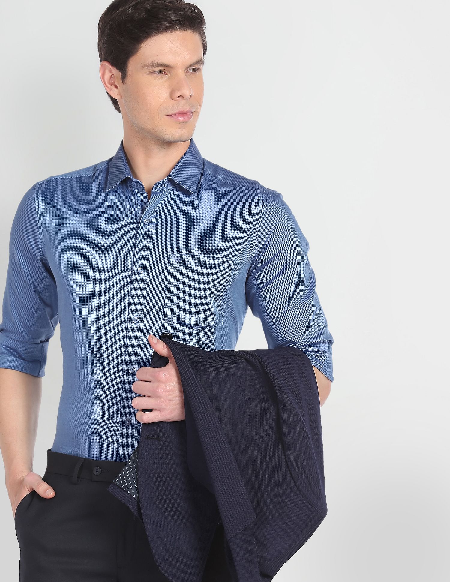 Arrow Patterned Dobby Slim Shirt