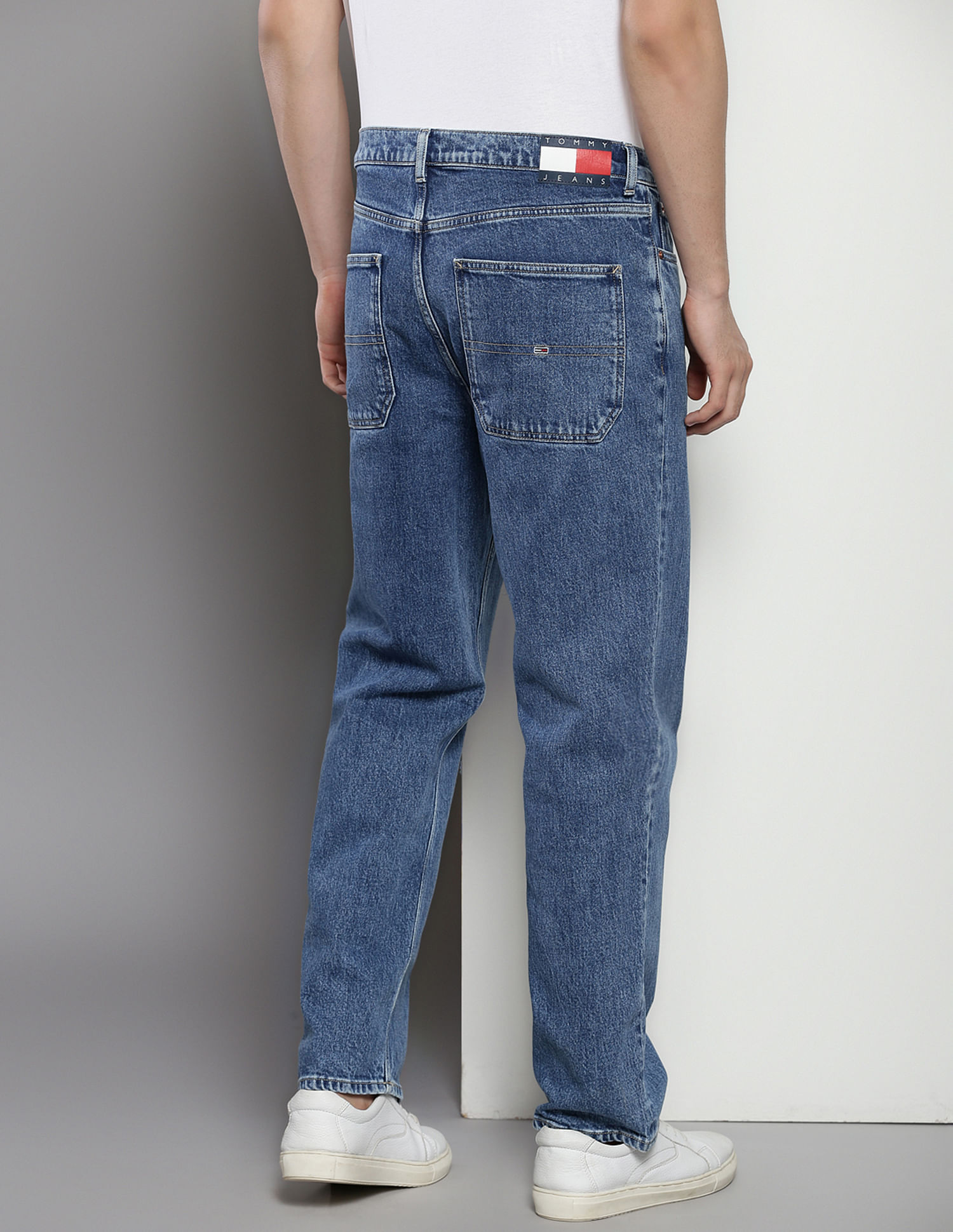 Tommy Hilfiger High Rise Rinsed Skater Loose Jeans
