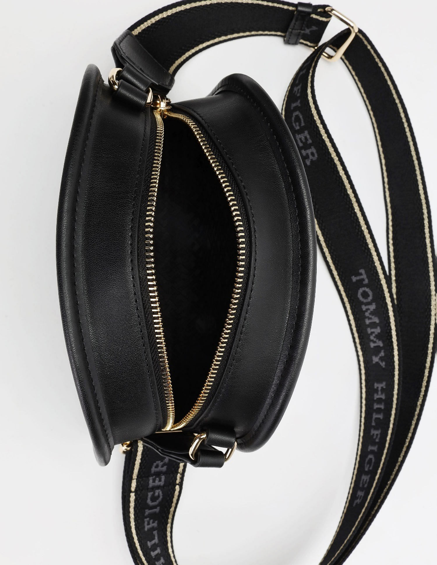 Tommy Hilfiger Solid Black PU Bag