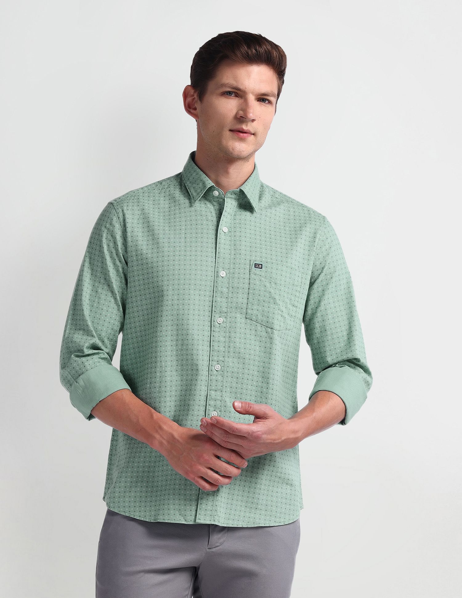 Arrow Sport Geometric Print Manhattan Slim Shirt