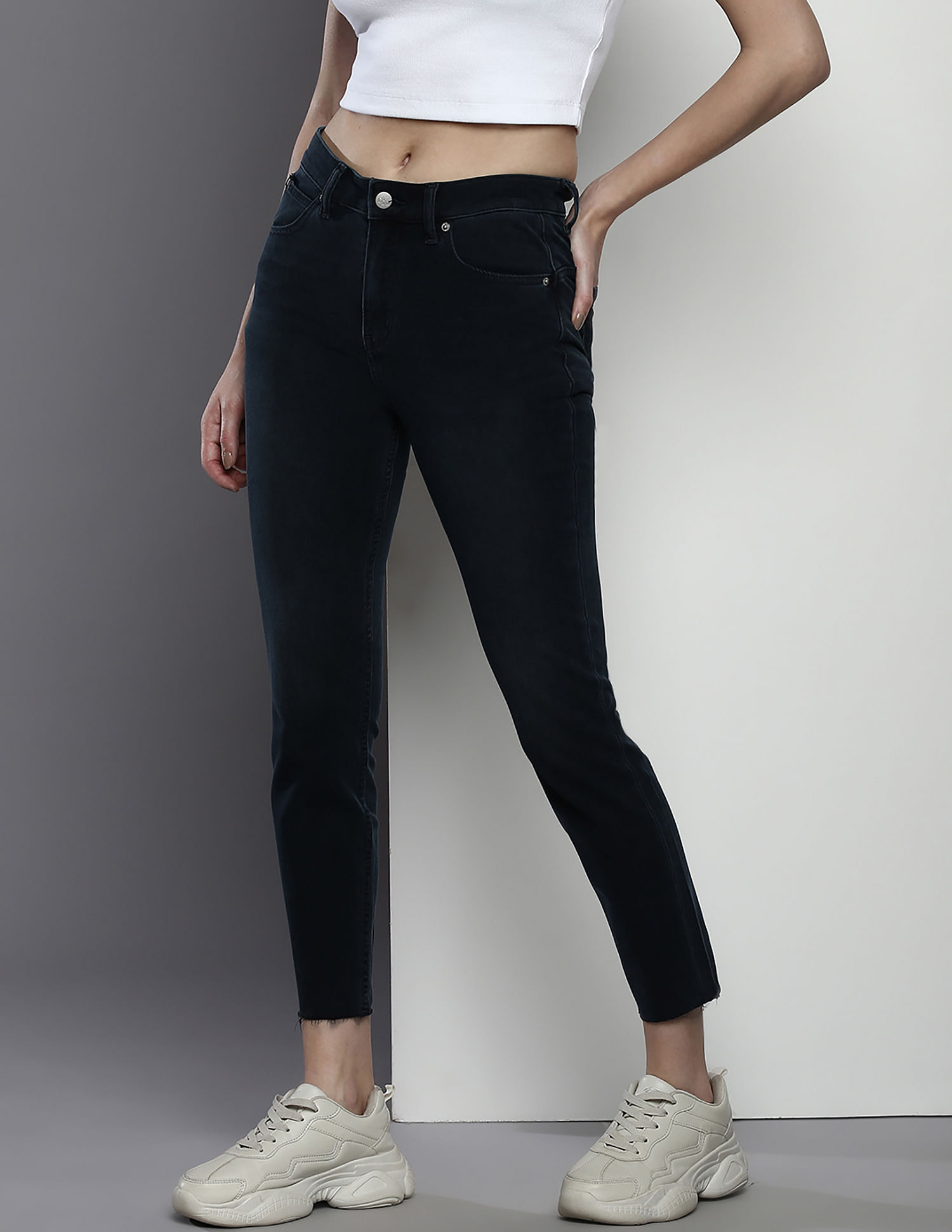 Calvin Klein Jeans High Rise Body Fit Jeans