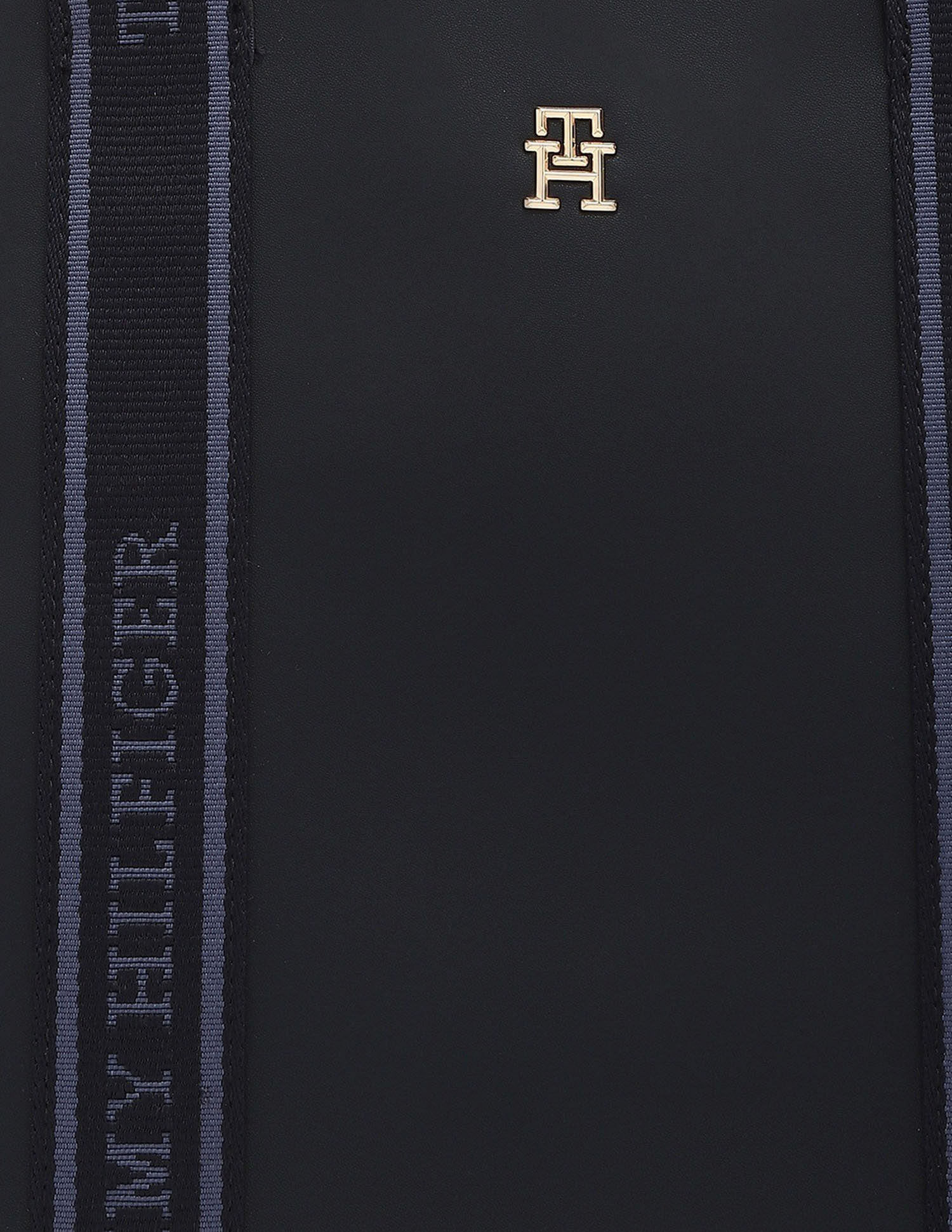 Tommy Hilfiger Solid Blue PU Bag
