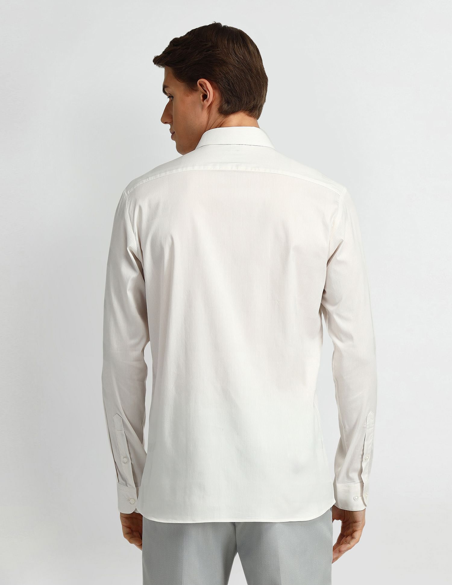 Arrow Newyork Manhattan Slim Fit Pinstriped Shirt