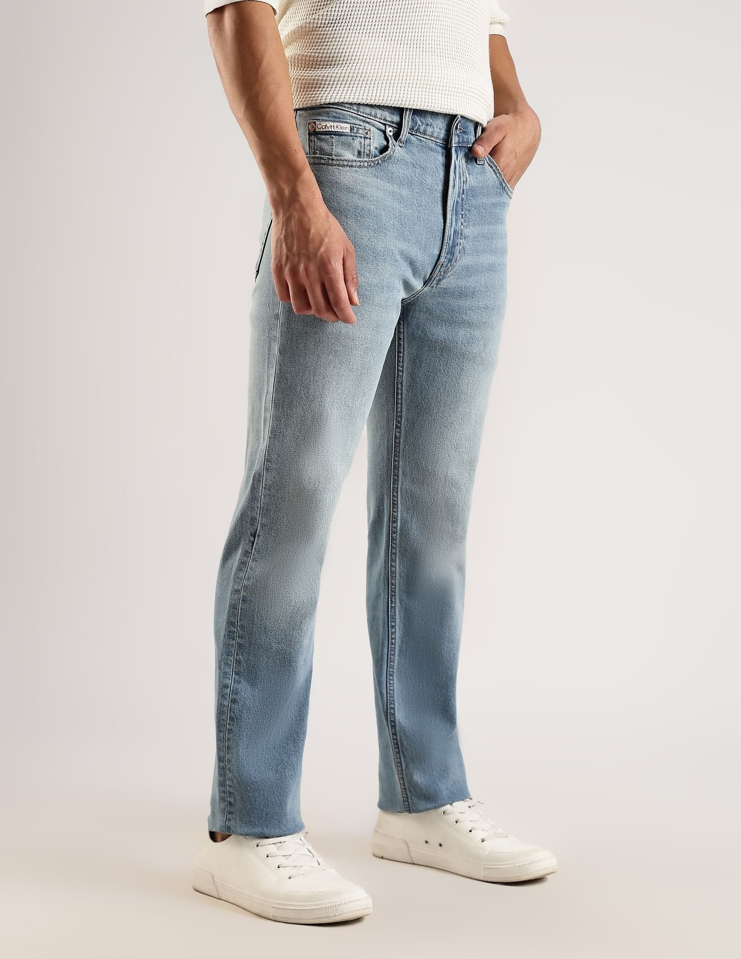 Calvin Klein Jeans Mid Wash Staright Fit Mid Rise Jeans