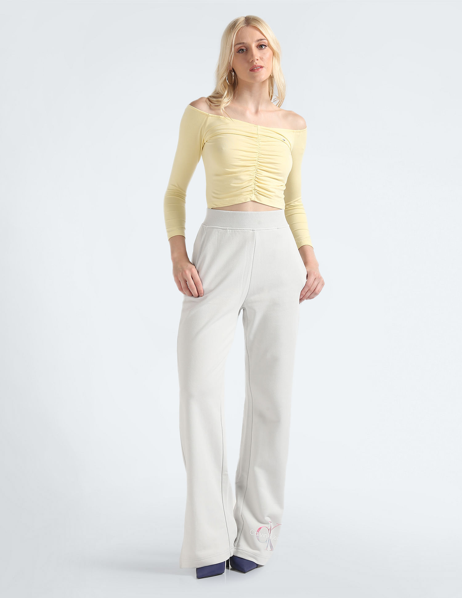 Tommy Hilfiger Off Shoulder Gathering Crop Top