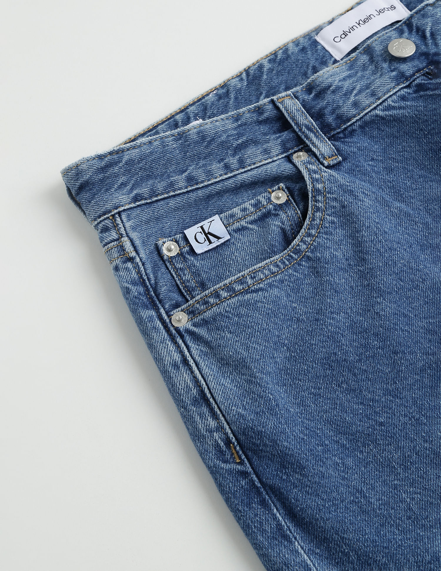Calvin Klein Jeans Sustainable Rinsed Dad Jeans