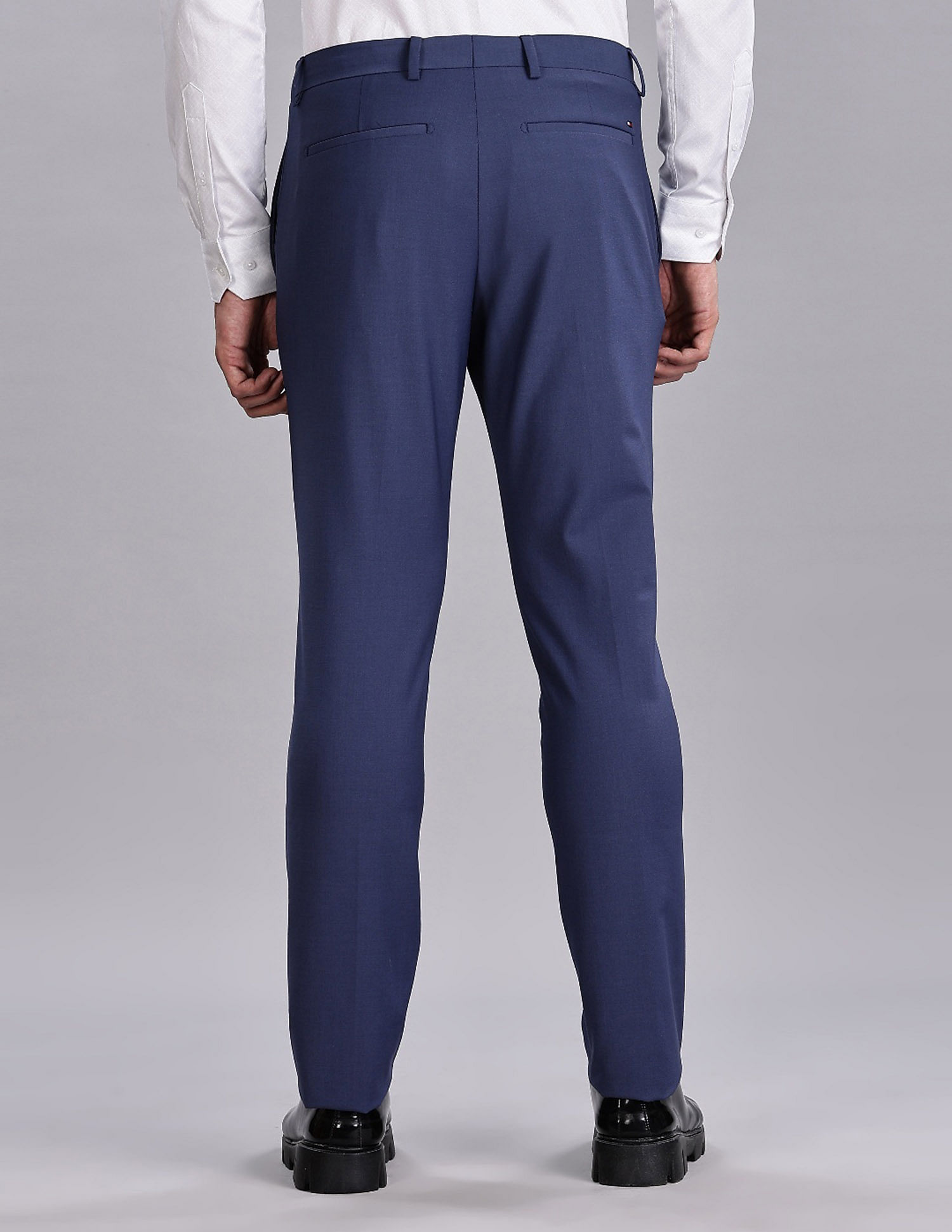 Tommy Hilfiger Regular-Fit Solid Mid Rise Trousers