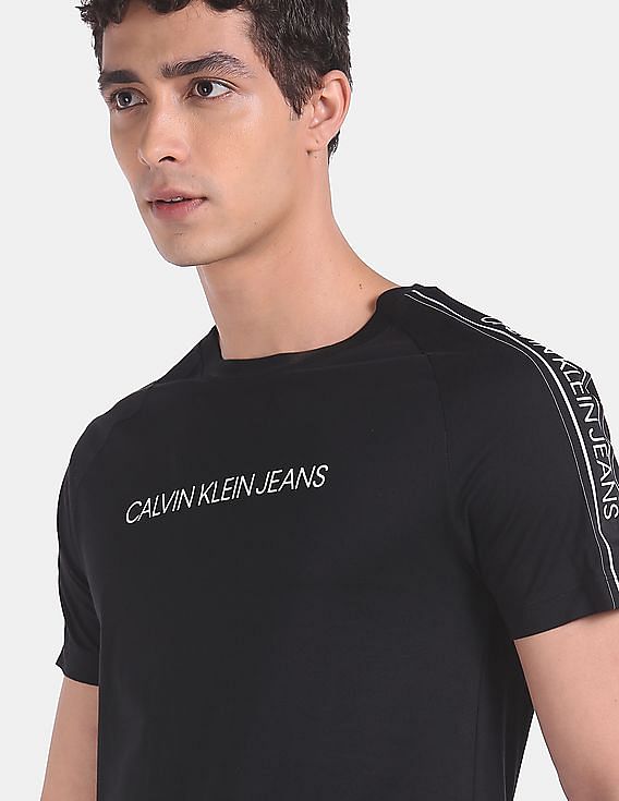 Buy Calvin Klein Men Black Slim Fit Logo Print Casual Shirt - NNNOW.com
