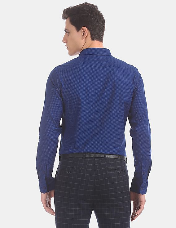 USPA Tailored Men Royal Blue Slim Fit Printed Formal Shirt