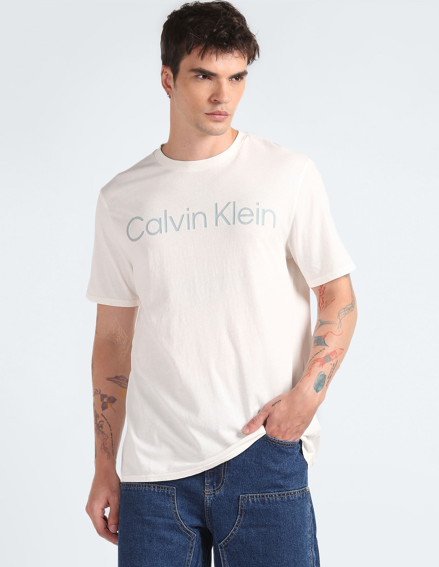 Buy Calvin Klein Jeans Short Sleeve Logo T-Shirt - NNNOW.com