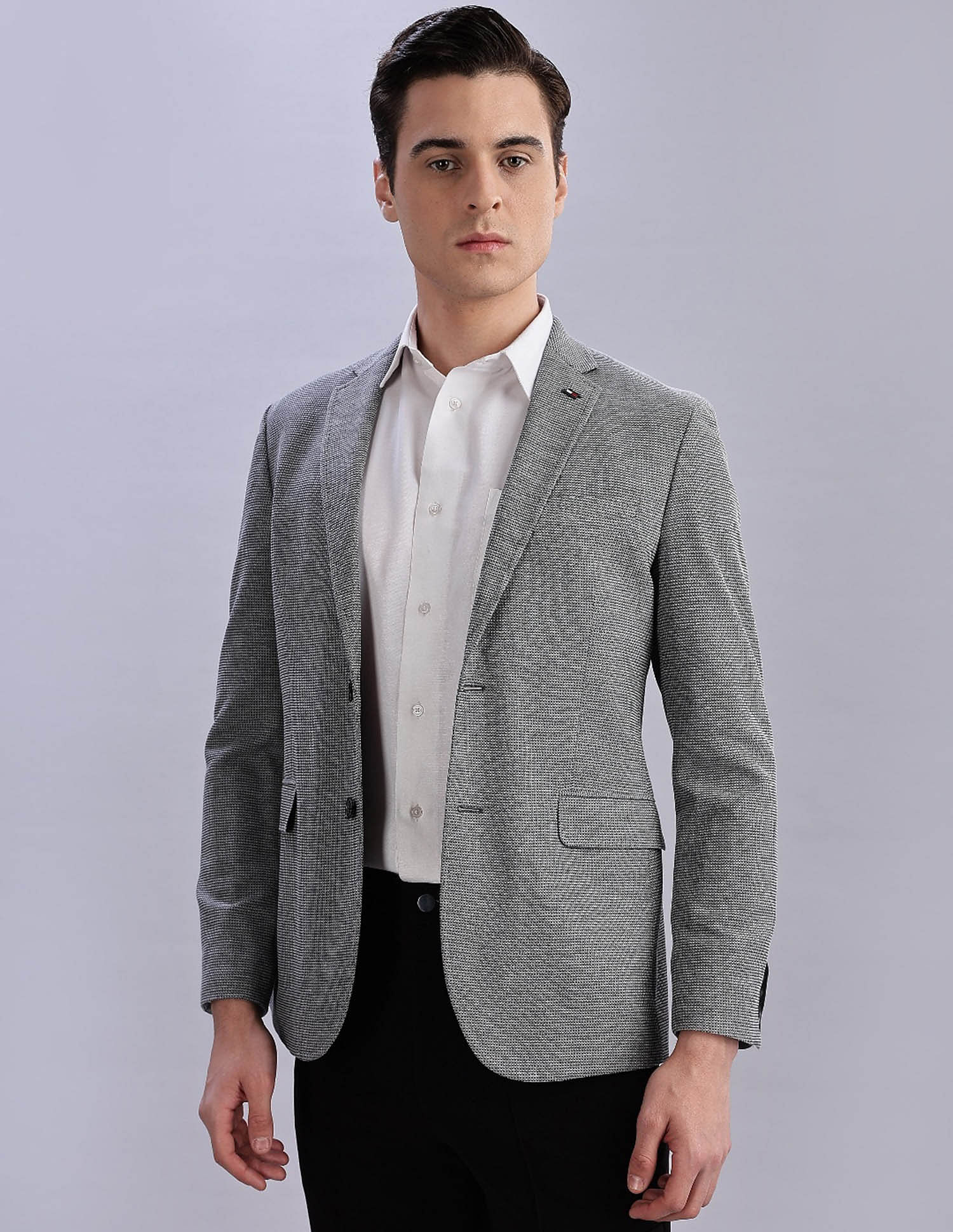 Tommy Hilfiger Self-Design Regular-Fit Polyester Single Breasted Blazer