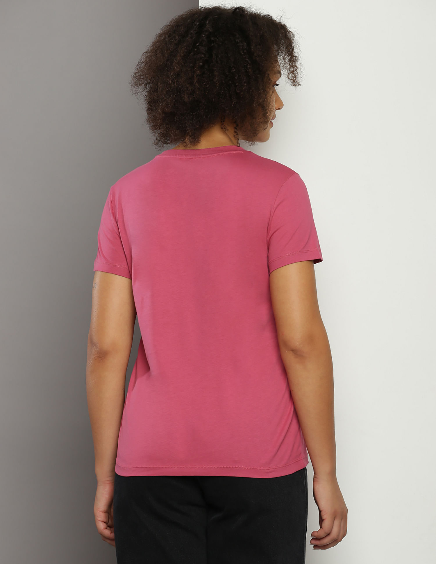 Tommy Hilfiger Organic Cotton Script Logo T-Shirt