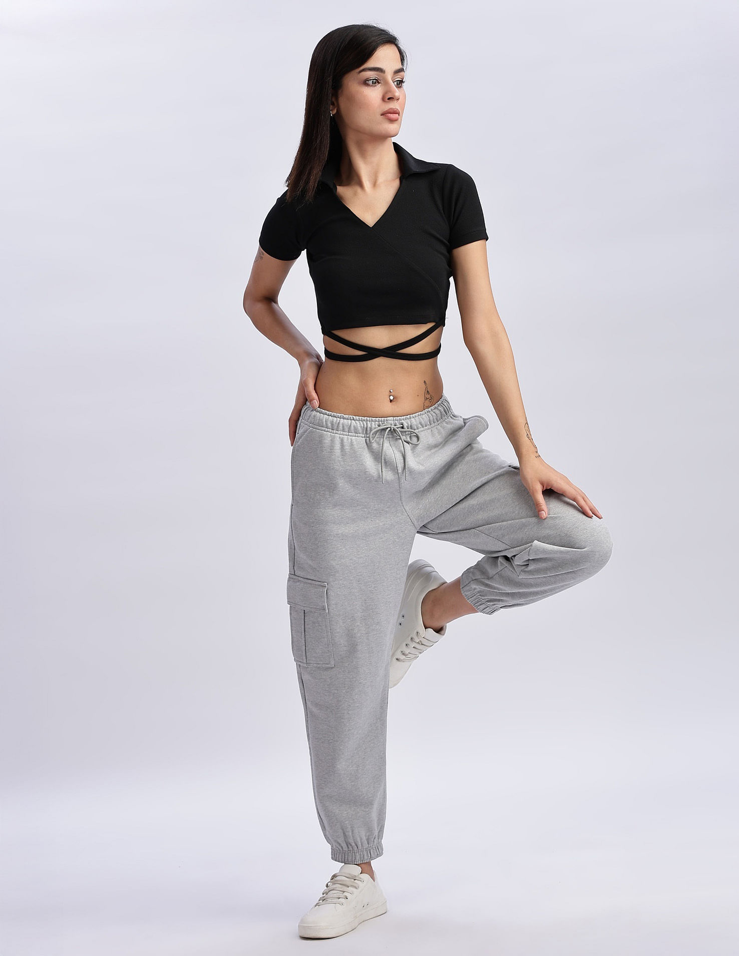 Calvin Klein Jeans Regular-Fit Heathered Mid Rise Joggers