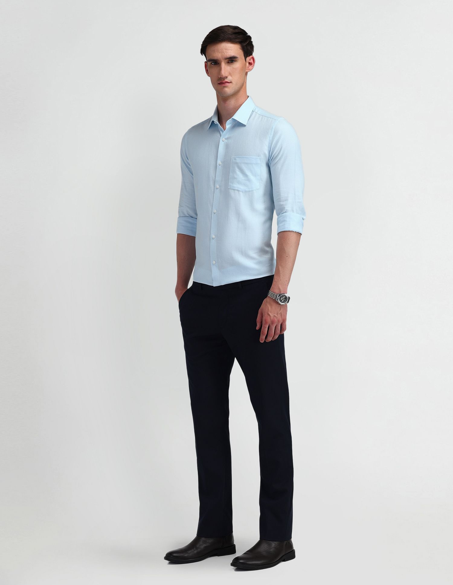 Arrow Manhattan Slim Fit Vertical Striped Shirt