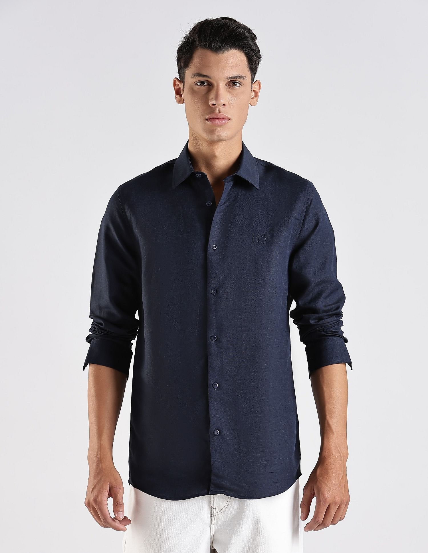 Calvin Klein Jeans Solid Slim Fit Viscose Shirt