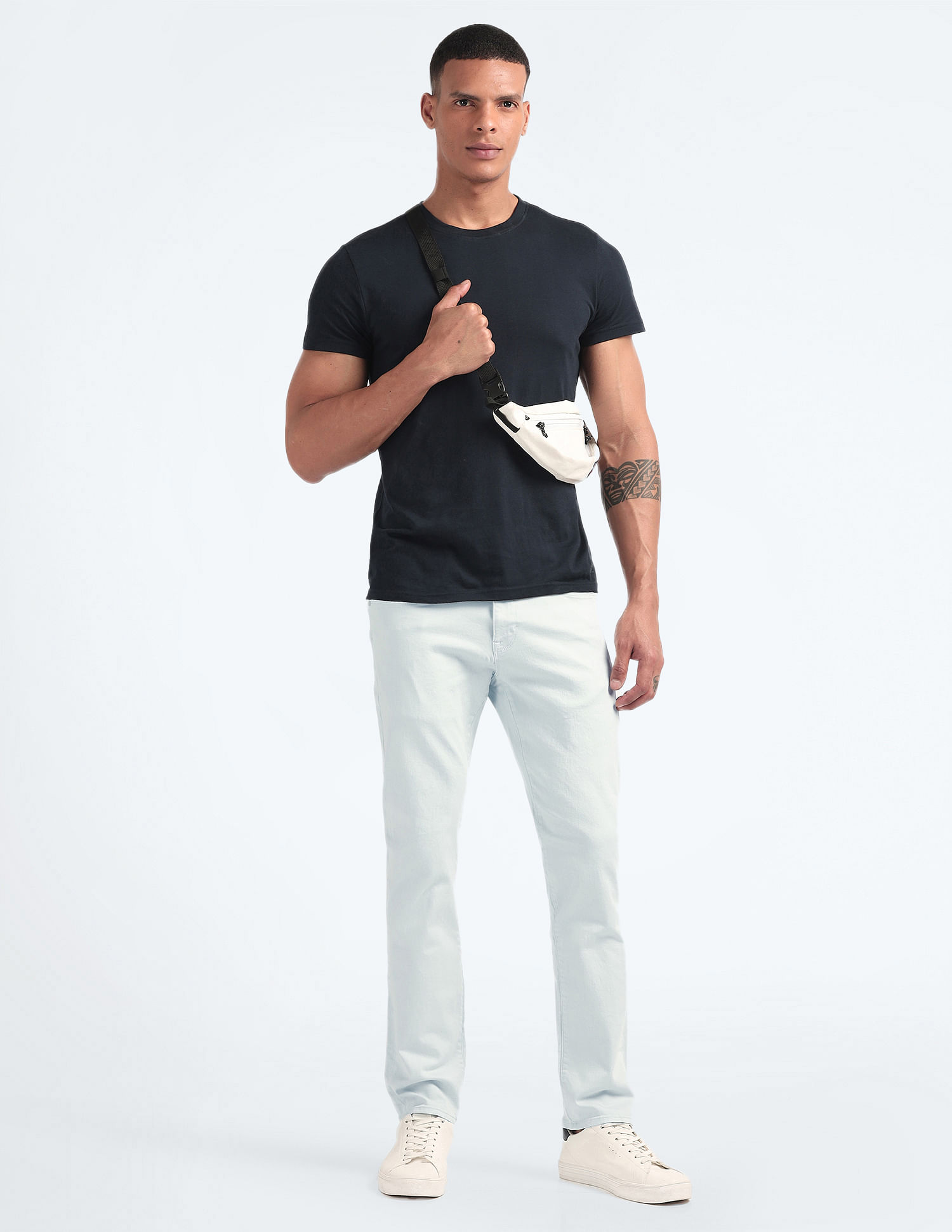 Flying Machine Mid Rise Michael Slim Tapered Jeans