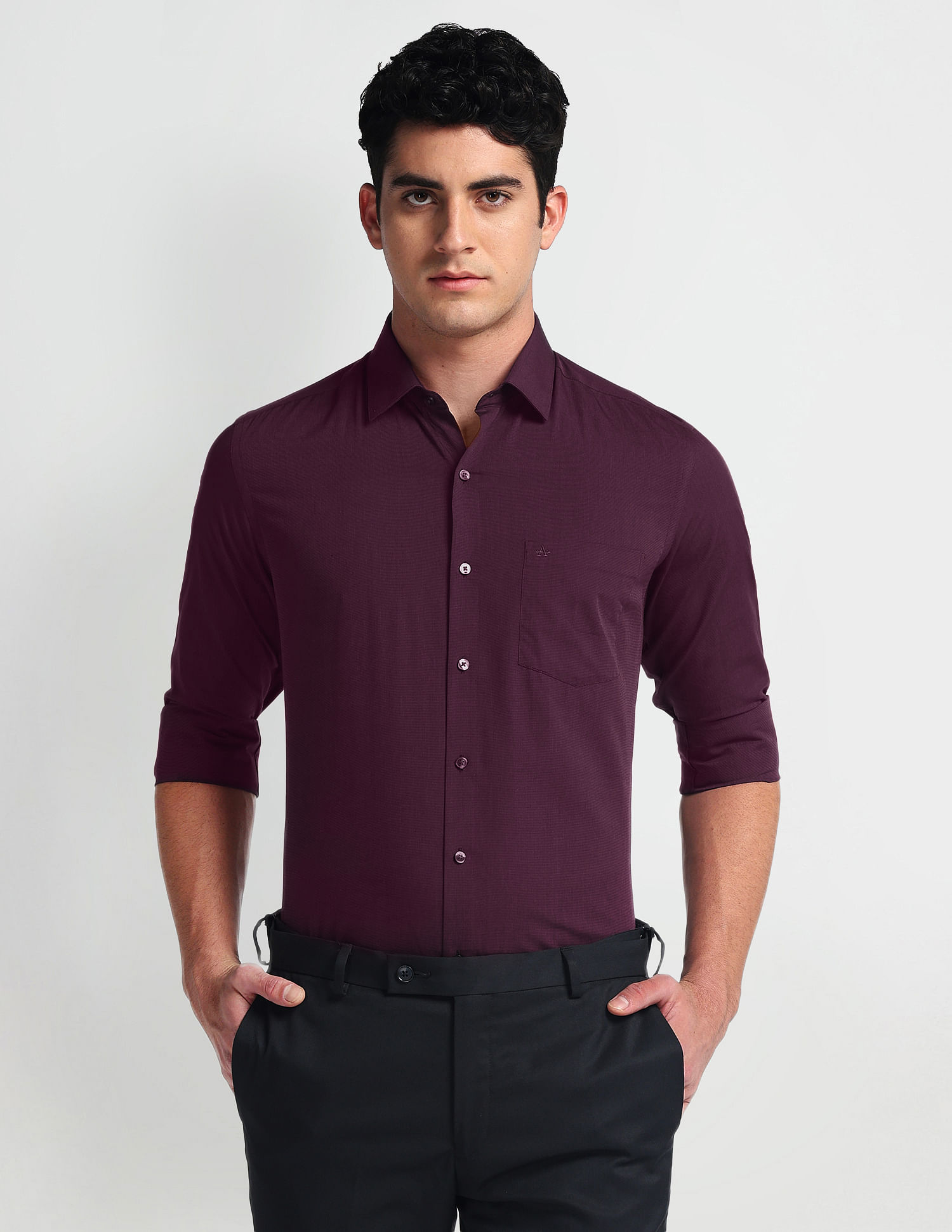 Arrow Pure Cotton Manhattan Slim Shirt