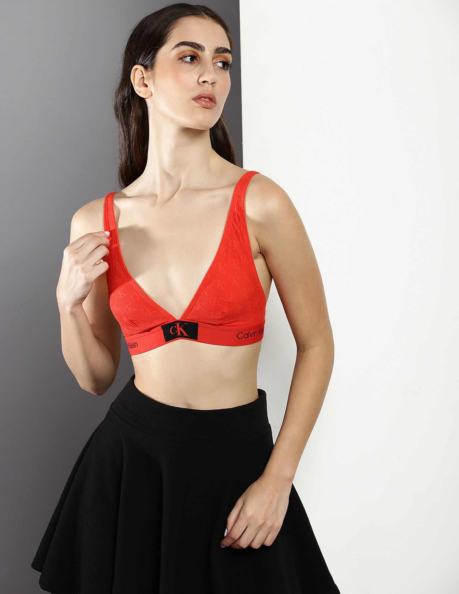 Buy Calvin Klein Underwear Lightly Lined Triangle Bralette - NNNOW.com
