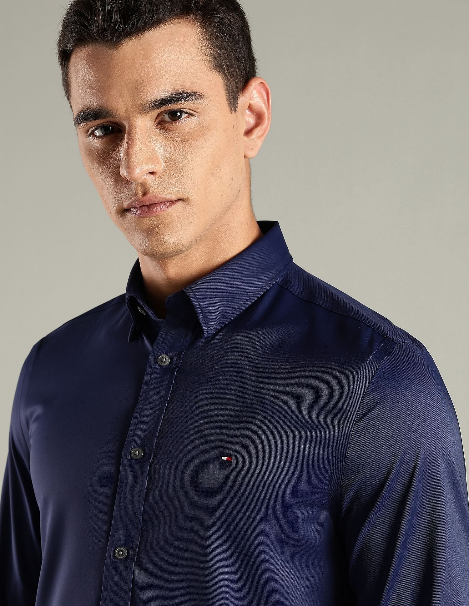 Tommy Hilfiger Solid Regular Fit Cotton Shirt