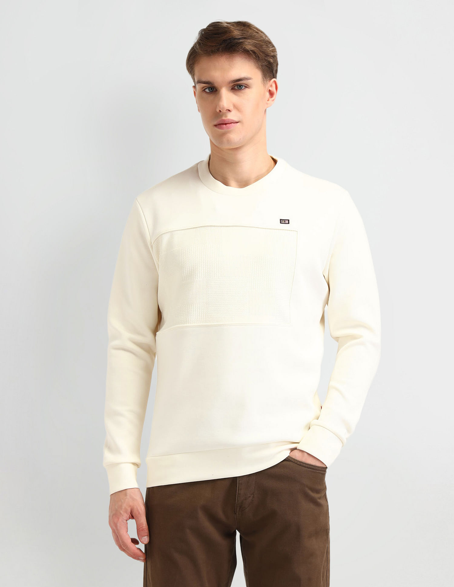 Arrow Sport Solid Regular Fit Sweatshirt
