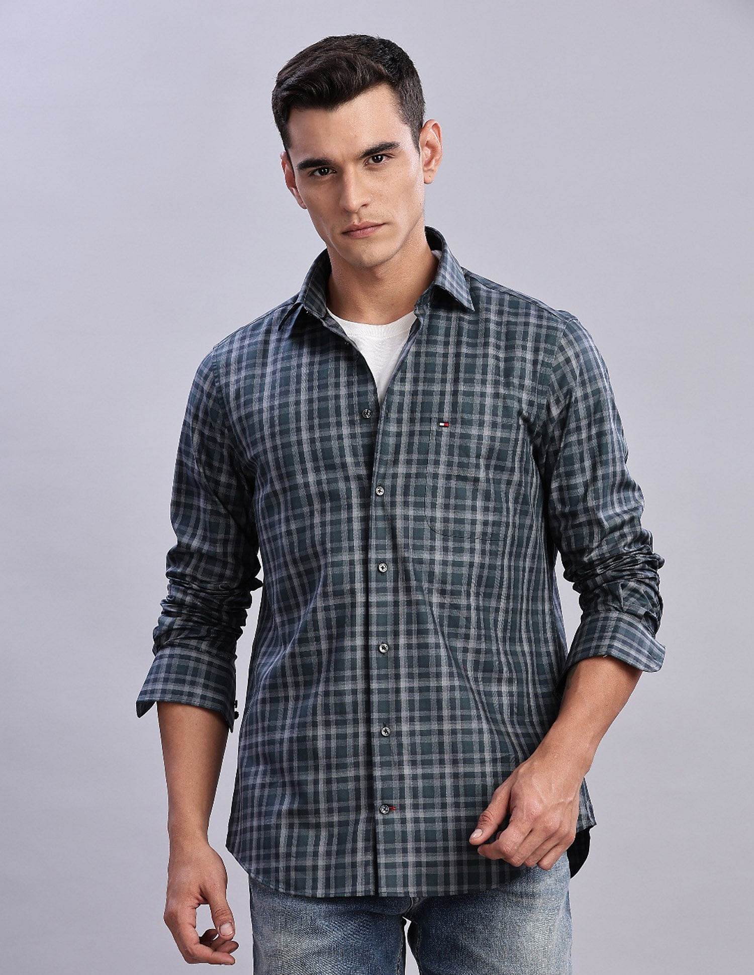 Tommy Hilfiger Checked Regular Fit Plain Woven Shirt